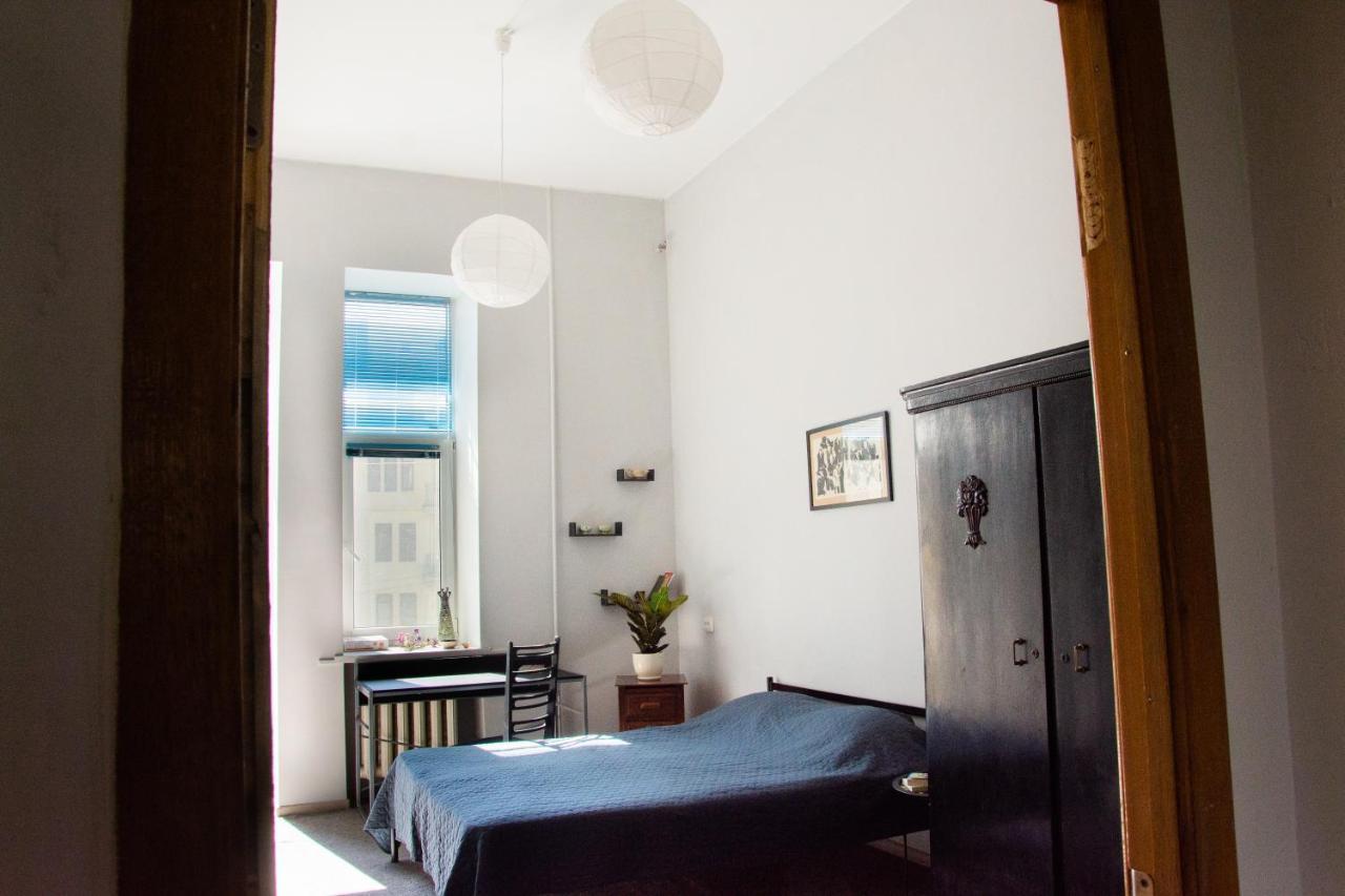 Entire 2-Bedroom Authentic Flat Kiev Dış mekan fotoğraf
